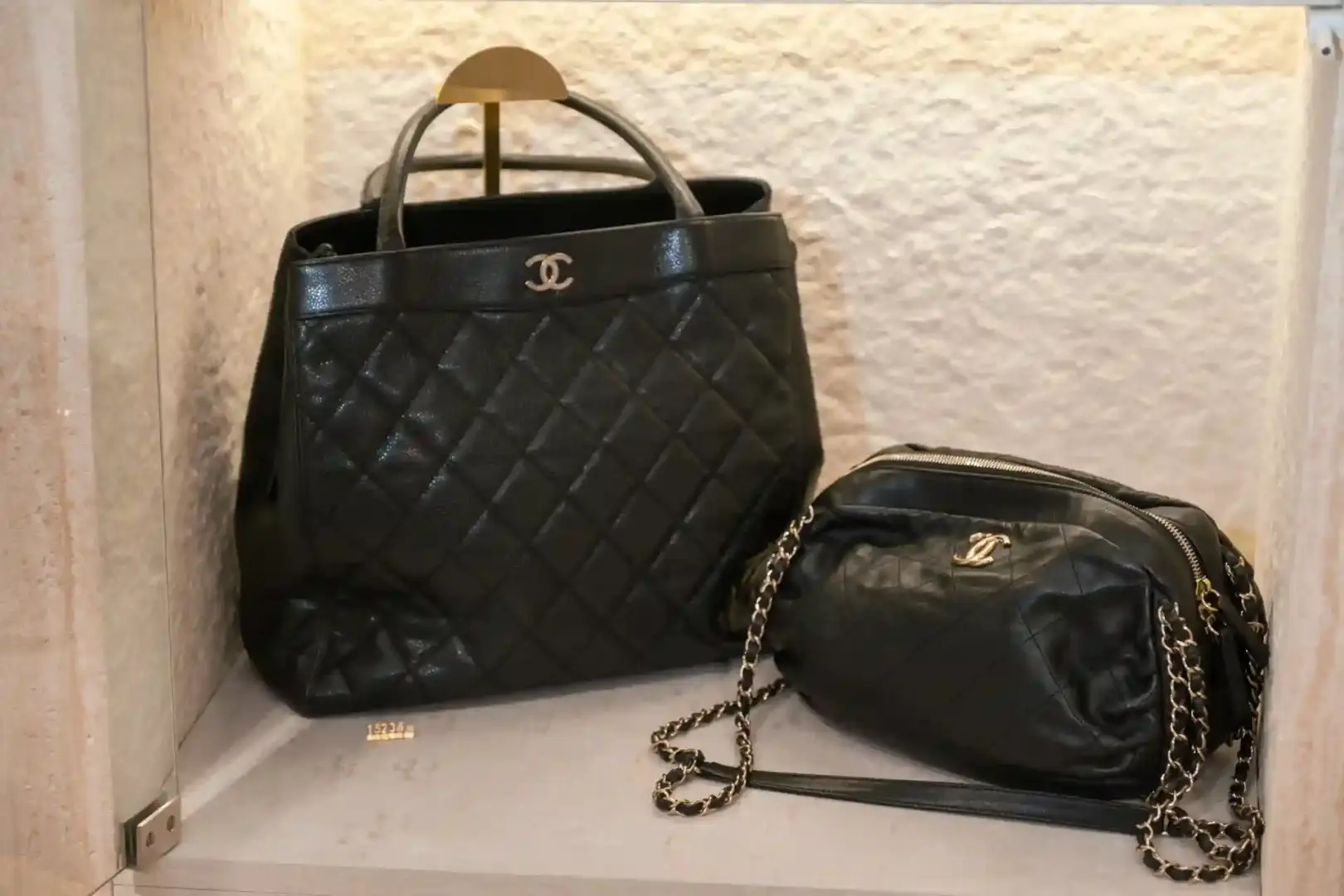 6863f3d73420928fd4402a97